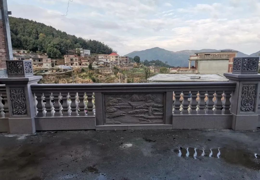 石材栏杆的优缺点，为什么现在石材栏杆看到的很少呢？