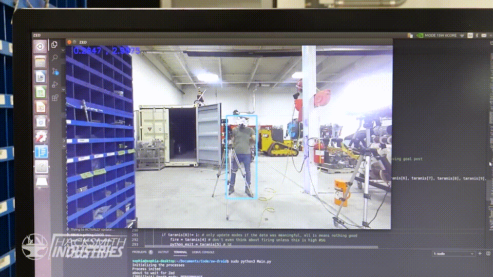 科学修仙，程序猿通过代码驯服野生「雷神之锤」，挥手即来，痛击队友