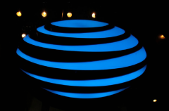 美国 SEC 指控 AT&T 有选择的将财务信息透露给华尔街分析师