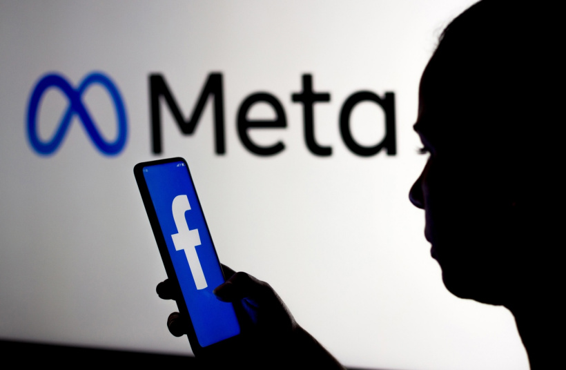 Facebook 母公司 Meta 上班要先预定办公桌抢位置,员工直呼离大谱