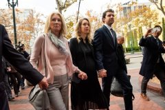 女版乔布斯”Elizabeth Holmes 因欺诈罪被判入狱 11 年