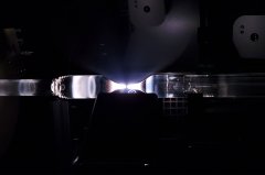 最高可实现 400 Gbps，微软看中“空心光纤”技术收购 !