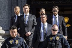 马斯克安保团队摊上事，因涉嫌撞击跟踪者被警方调查