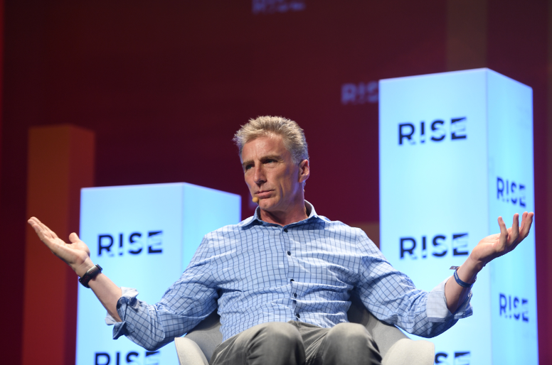 罗技 CEO 布拉肯?达雷尔离职