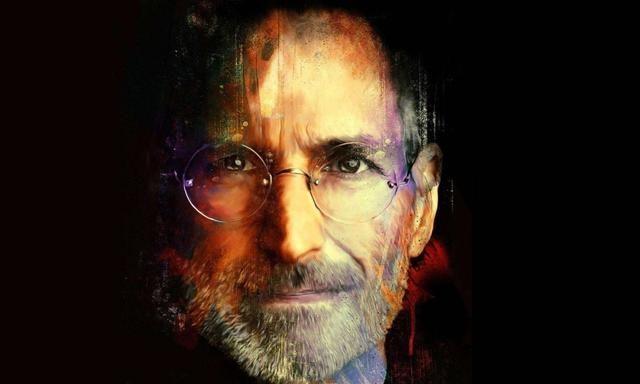 在乔布斯发布第一代苹果智能机的时候,乔治霍兹因为不满其对于网络等