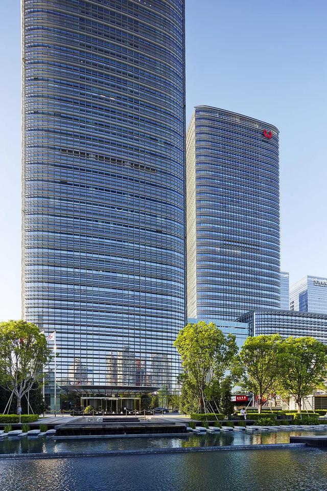 高300米深圳南山区地标性摩天楼中洲控股金融中心